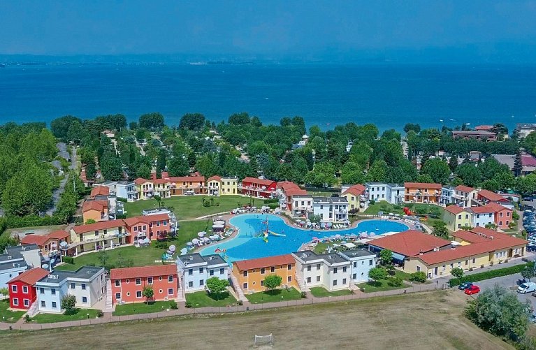 Gasparina Village