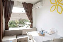Sentido Lago di Garda Premium Village - Wohnbeispiel Camp Lodge Deluxe Lakeside (Zimmercodierung CD1)