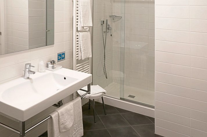 Lido - Wohnbeispiel Doppelzimmer Deluxe Seeblick (Zimmercodierung DB2)