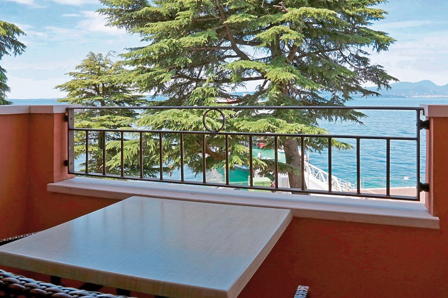Lido - Wohnbeispiel Doppelzimmer Deluxe Seeblick (Zimmercodierung DB2)