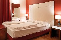 Lido - Wohnbeispiel Doppelzimmer Standard mit seitl. Seeblick (Zimmercodierung DB1)