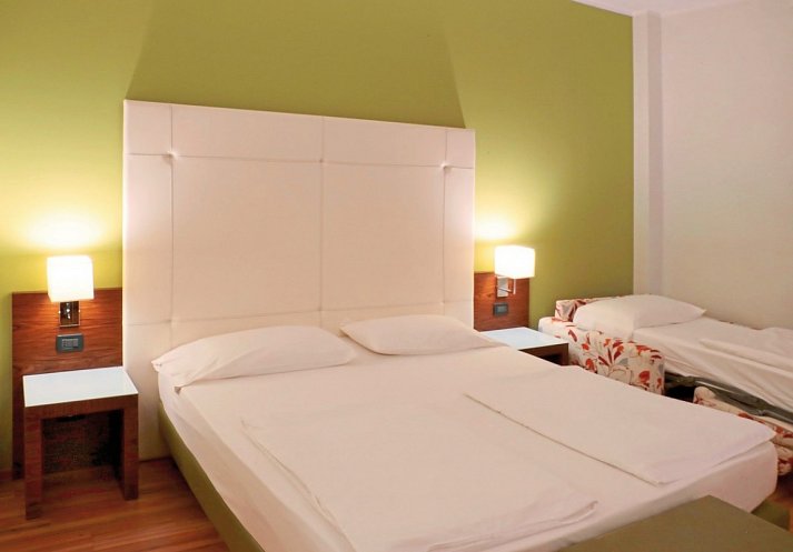 Lido - Wohnbeispiel Doppelzimmer Deluxe Seeblick (Zimmercodierung DB2)