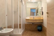 Hotel Piccolo Paradiso - Wohnbeispiel Doppelzimmer (Zimmercodierungen DG1 & D1I)