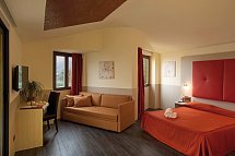 Hotel Sole Malcesine - Wohnbeispiel Suite Seeblick (Zimmercodierung WBI)