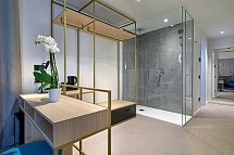 Hotel Royal Village - Wohnbeispiel Juniorsuite Seeblick (Zimmercodierung J1I)