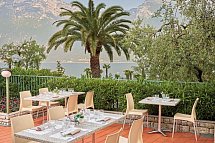 Hotel Royal Village - Terrasse