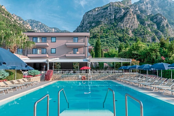 Hotel Royal Village