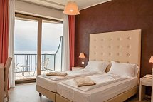 Astor - Wohnbeispiel Doppelzimmer Seeblick (Zimmercodierung DBI)