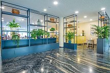 Ark Hotel