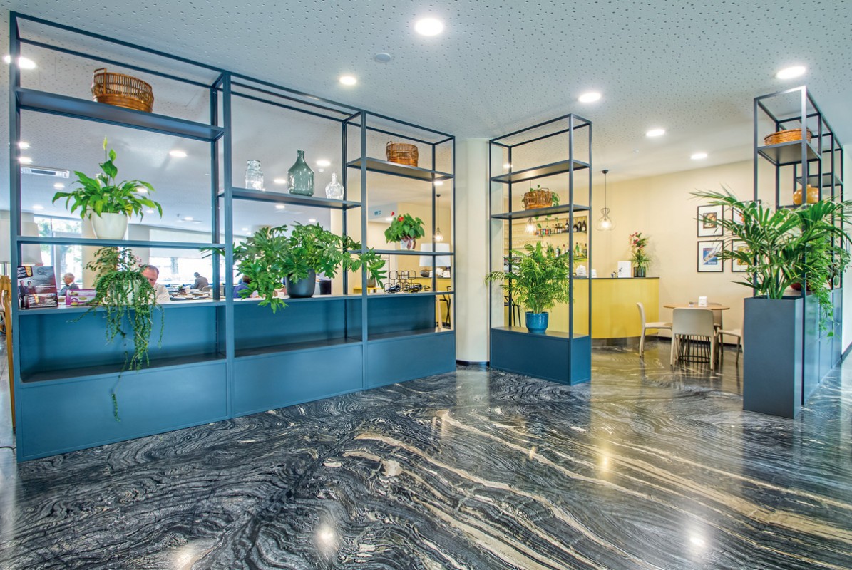 Ark Hotel