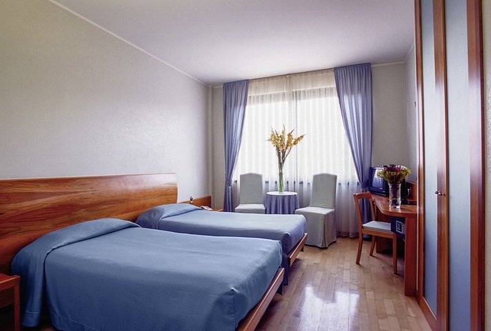 Hotel Leopardi - Wohnbeispiel Doppelzimmer Economy (Zimmercodierung DB1)