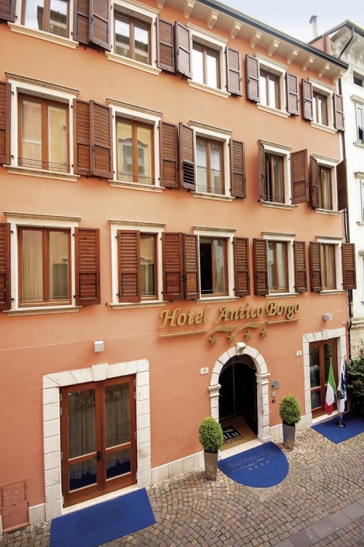 Antico Borgo