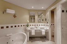 Precise Resort El Rompido - Wohnbeispiel Juniorsuite Badezimmer (Zimmercodierung JB1)