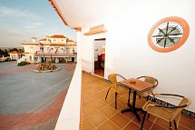 Hotel Diufain - Balkonbeispiel Appartement (Zimmercodierungen AB1, AB2 & AB3)