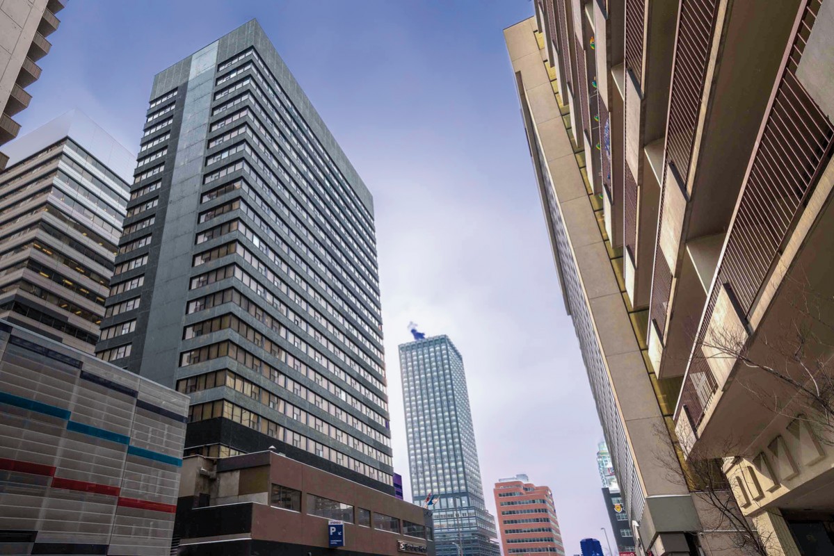 Sandman Signature Calgary Downtown Hotel