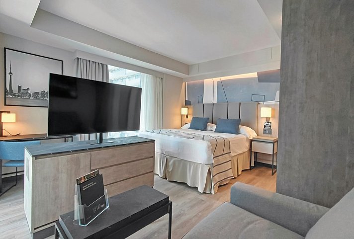Hotel Riu Plaza Toronto