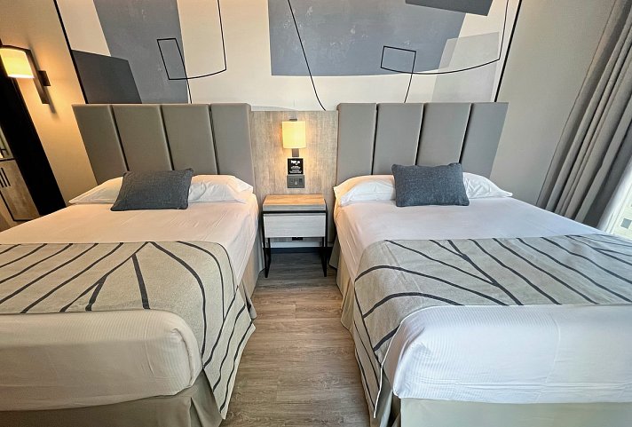 Hotel Riu Plaza Toronto