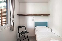 Zaton Holiday Resort Mobilheime - Wohnbeispiel Deluxe Family Drei-Zimmer-Camping Home 4+1 (Zimmercodierung CB2)