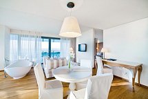 Falkensteiner Hotel & Spa Iadera - Wohnbeispiel Suite Meerseite (Zimmercodierung WBC)