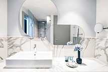 Falkensteiner Family Hotel Diadora - Beispiel Bad (Zimmercodierungen FSC, FD1, FDC, FS1, WI2 & WT1)