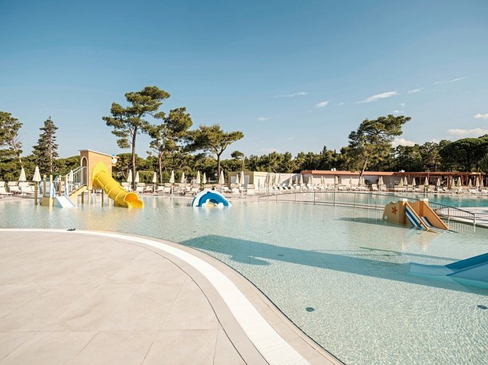 Zaton Holiday Resort