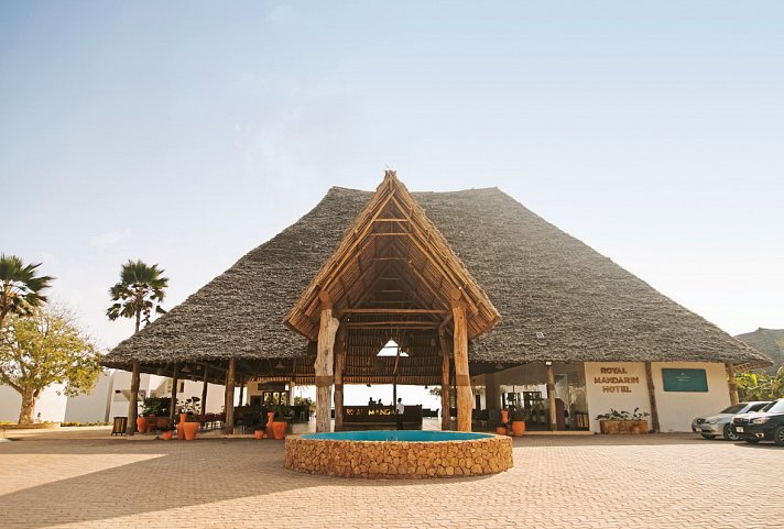 Royal Mandarin Hotel & Resort