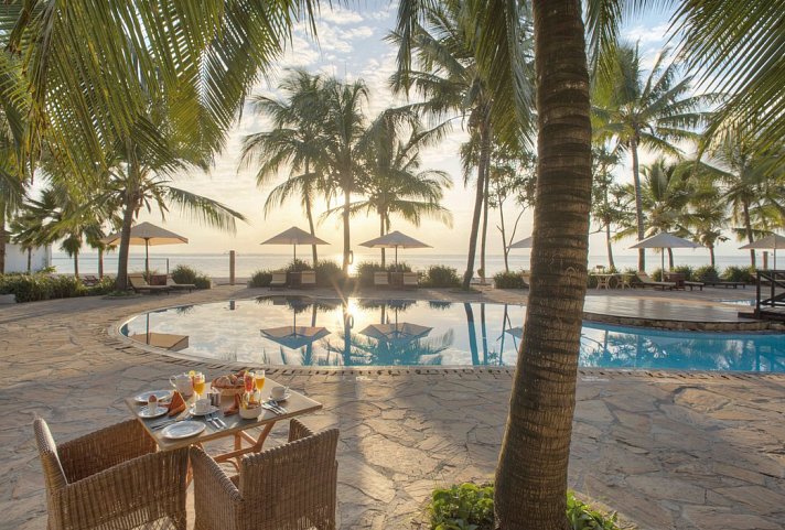 Sultan Sands Island Resort