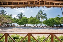 Neptune Pwani Beach Resort - Beispiel Terrasse (Zimmercodierung WB1)