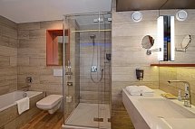 Danubius Hotel Bük - Wohnbeispiel Doppelzimmer Executive mit Balkon (Zimmercodierungen DT1 & FB1)
