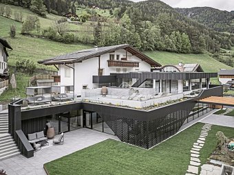 Hotel Adler