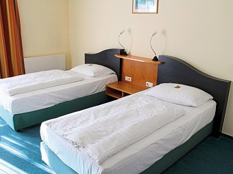 H+ Hotel Erfurt - Wohnbeispiel Doppelzimmer (Zimmercodierung DB1)