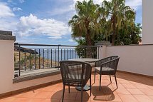 Hyatt Ziva Madeira - Beispiel Terrasse Doppelzimmer Meerblick (Zimmercodierungen DBM & DLM)