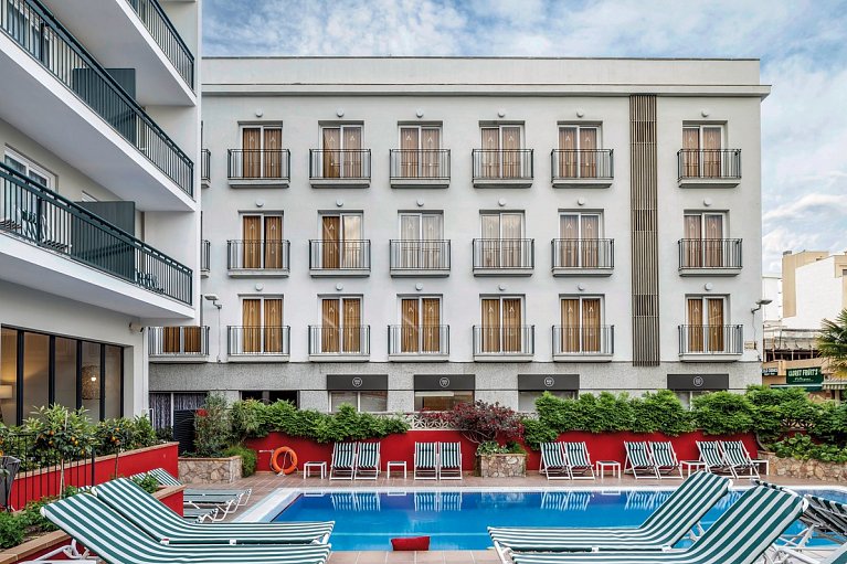 AQUA Hotel Bertran Park