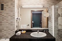 AQUA Hotel Bertran Park - Badbeispiel Juniorsuite (Zimmercodierung JB1)