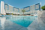 L'Azure Hotel
