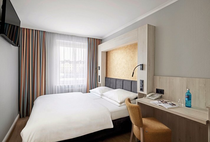 Best Western Raphael Hotel Altona - Wohnbeispiel Doppelzimmer Standard (Zimmercodierung DG1)
