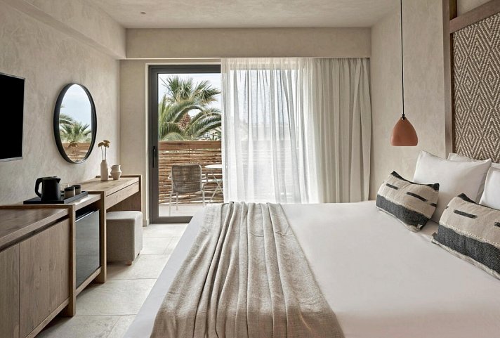 Stella Blue Seaside Resort - Wohnbeispiel Doppelzimmer Deluxe Gartenblick (Zimmercodierung DFG)