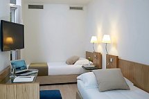 Kriti Beach Hotel - Wohnbeispiel Suite Familie (Zimmercodierung WI1)