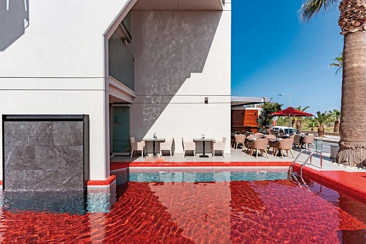 Kriti Beach Hotel