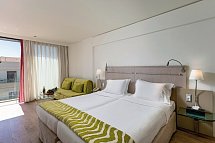 Kriti Beach Hotel - Wohnbeispiel Juniorsuite seitl. Meerblick (Zimmercodierung J1N)