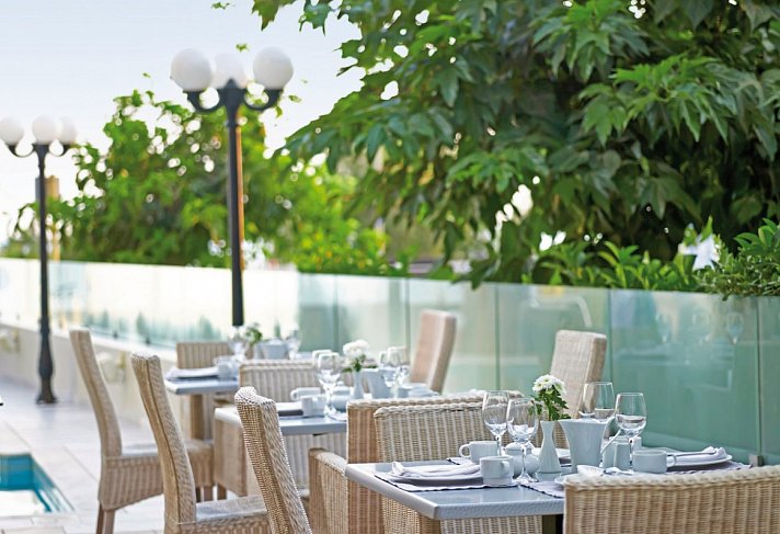Kriti Beach Hotel