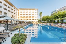 Theartemis Palace