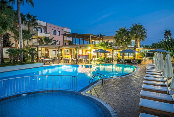 Meropi Hotel & Apartments