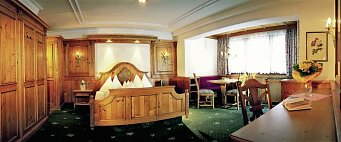 DAS Kaltschmid - Familotel Tirol - Wohnbeispiel Doppelzimmer Balkon (Zimmercodierung DB2)