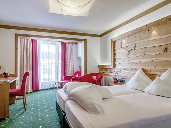 DAS Kaltschmid - Familotel Tirol - Whsp. Doppelzimmer Balkon (Zimmercodierung DB2)