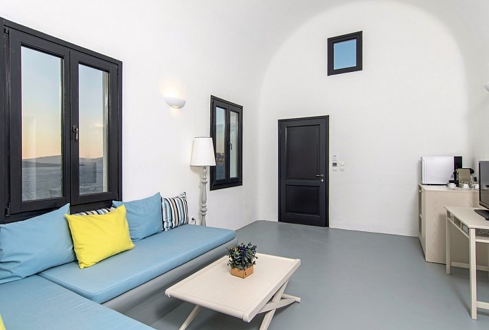 Grand Ambassador Santorini - Wohnbeispiel Suite Serenity Meerblick Privatpool (Zimmercodierung W2R)