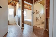 Ostsee Resort Damp - Ferienhäuser Asgard - Wohnbeispiel Blockhaus (Zimmercodierungen BB1 & BB5)