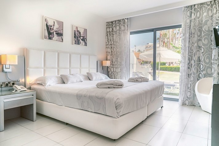 St. George Beach Hotel & Spa Resort