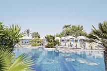 Sabina Hotel & Suites
