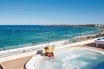 Sabina Hotel & Suites